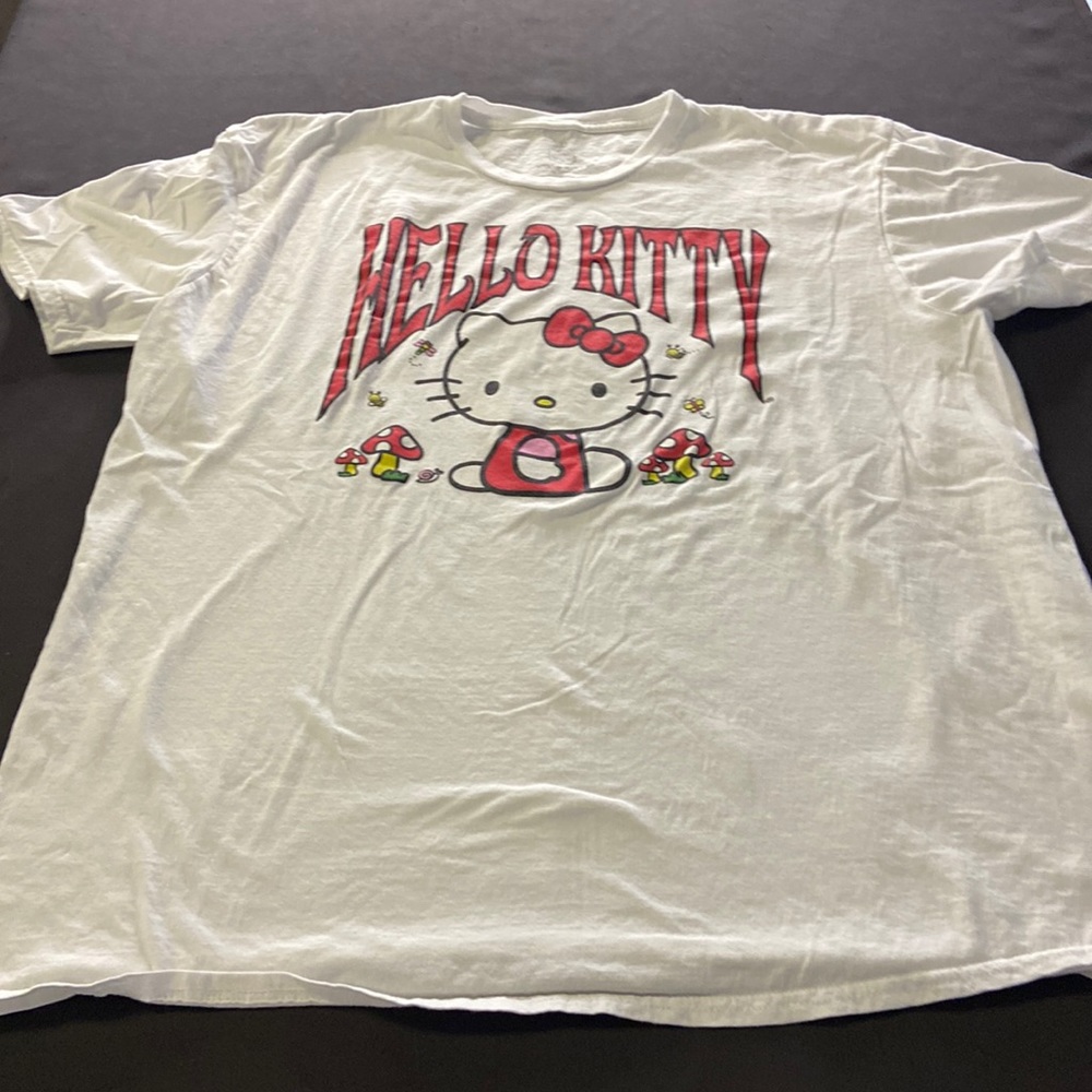 Hello Kitty Unisex T shirt size XL authentic ship fast sanrio authentic.